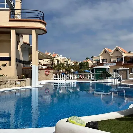 Beach, Shopping A Few Meters Away Costa Adeje (Tenerife)