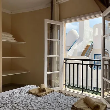 Beach, Shopping A Few Meters Away *